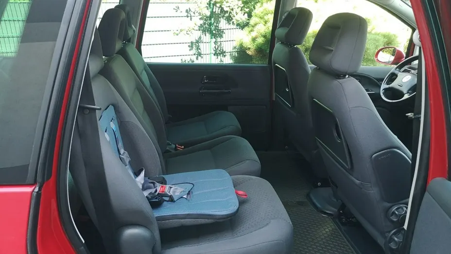 VOLKSWAGEN Sharan -