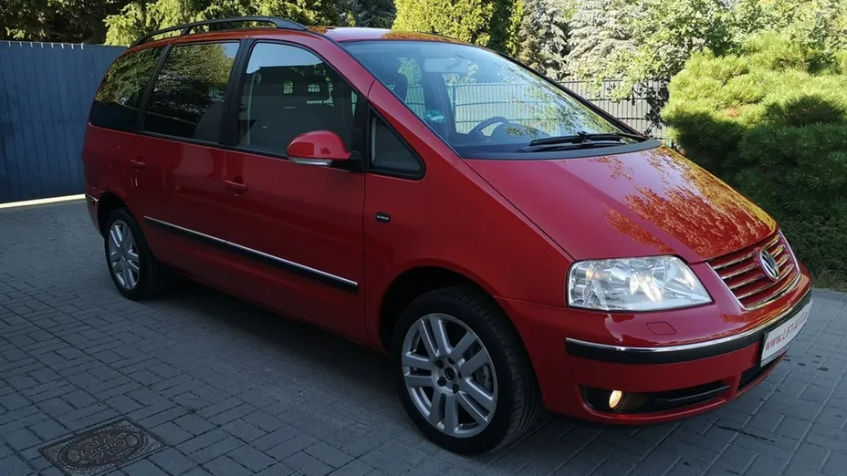 VOLKSWAGEN Sharan -