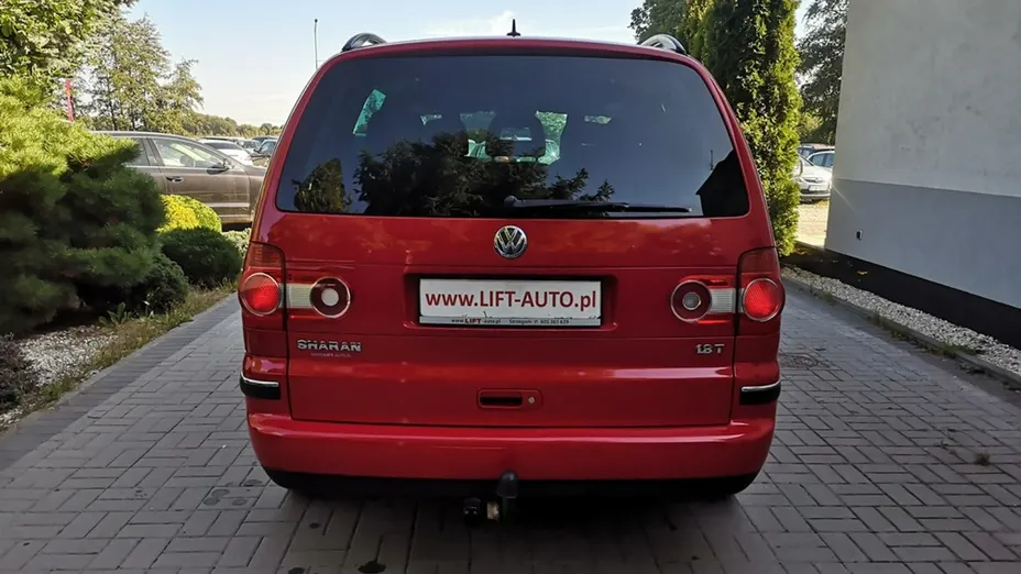 VOLKSWAGEN Sharan -