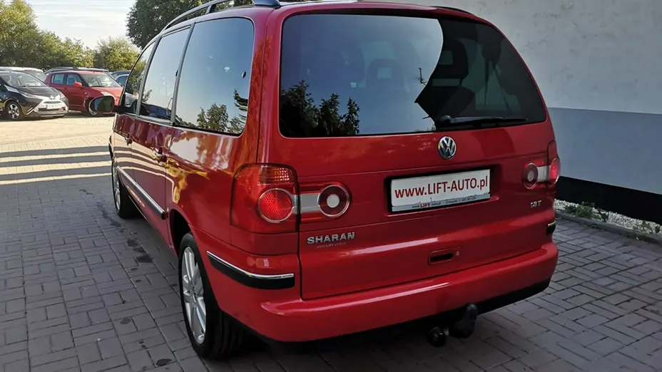 VOLKSWAGEN Sharan -