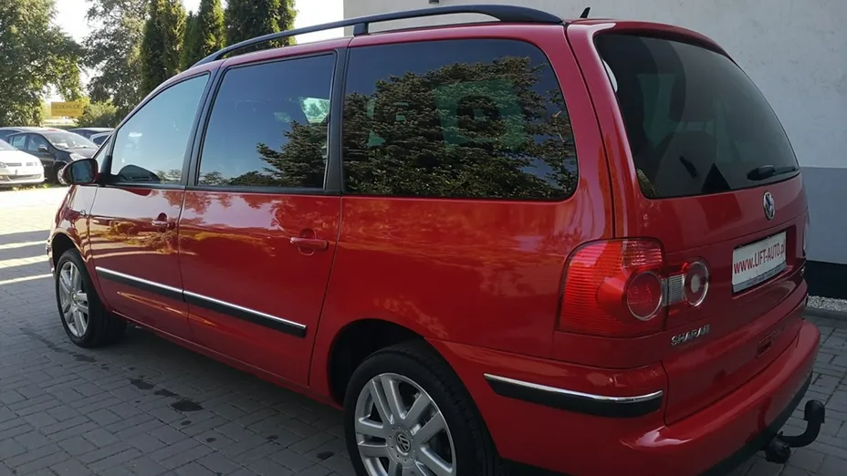 VOLKSWAGEN Sharan -