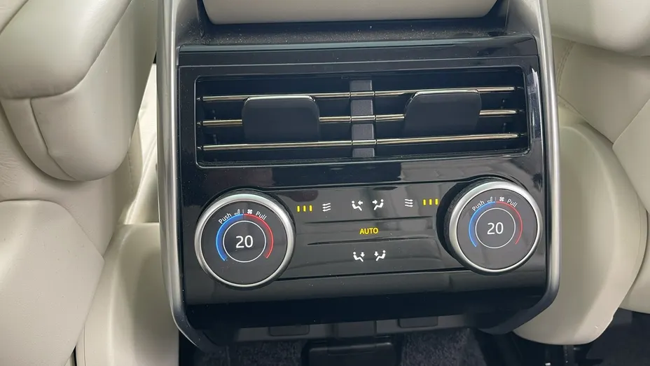 LAND ROVER Range Rover -