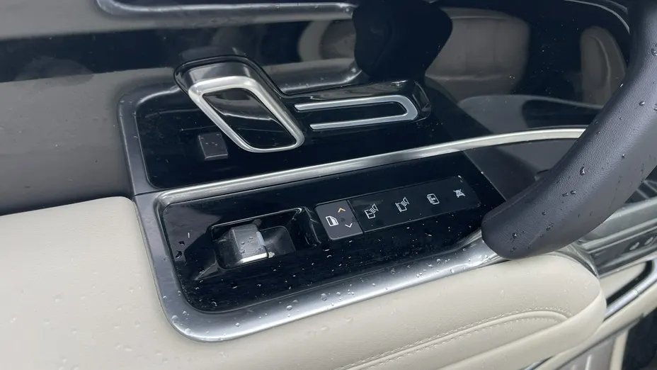LAND ROVER Range Rover -