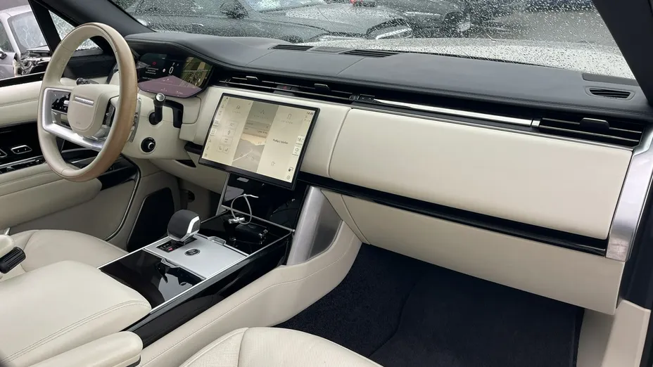 LAND ROVER Range Rover -