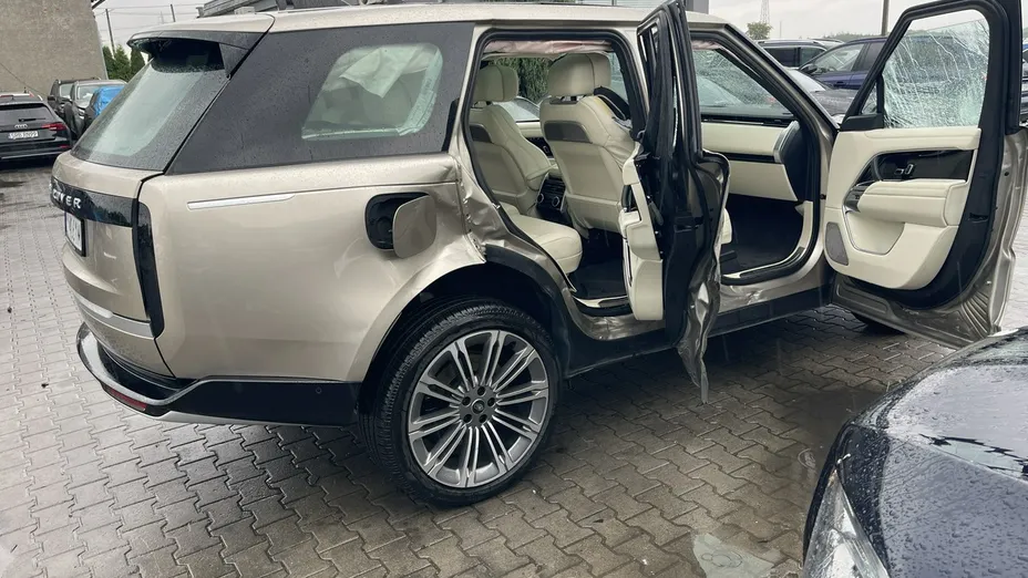 LAND ROVER Range Rover -