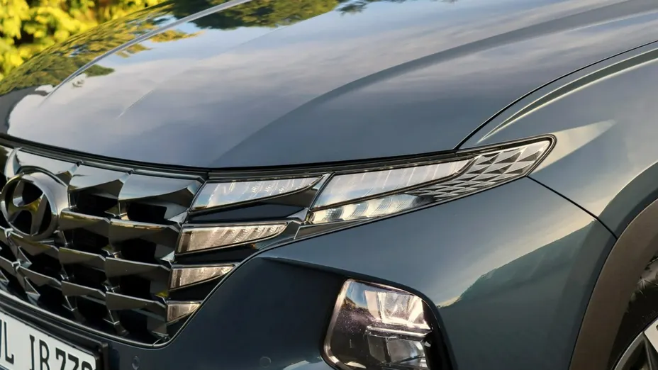 HYUNDAI Tucson -