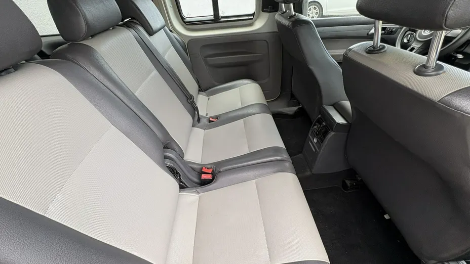 VOLKSWAGEN Caddy -