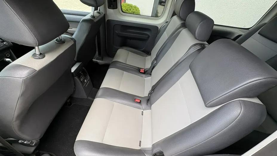 VOLKSWAGEN Caddy -