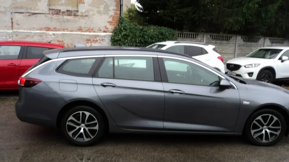 OPEL Insignia -