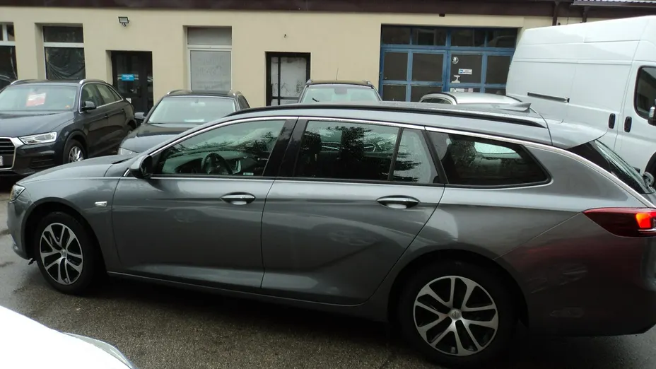 OPEL Insignia -