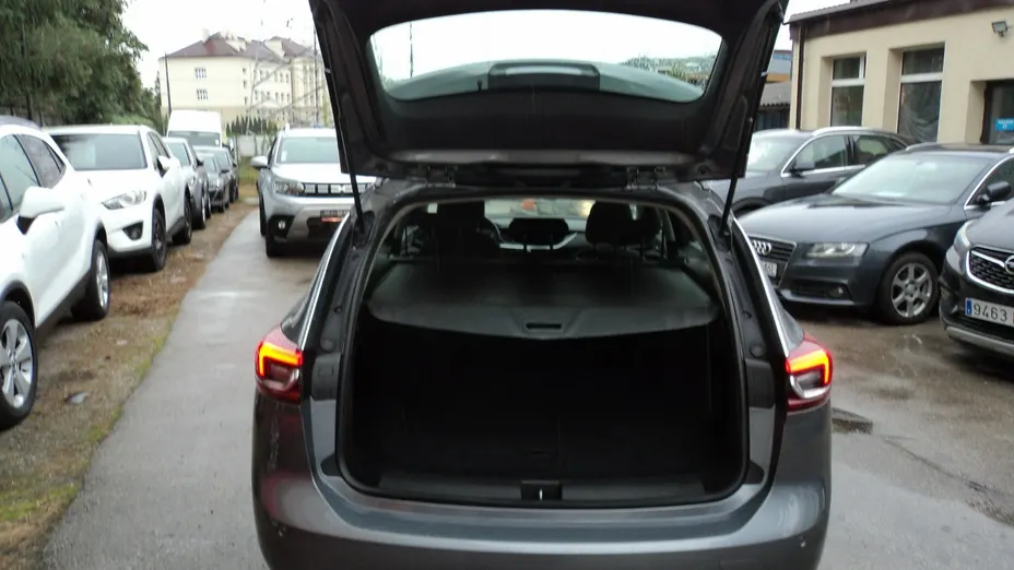 OPEL Insignia -