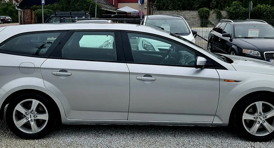 FORD Mondeo -