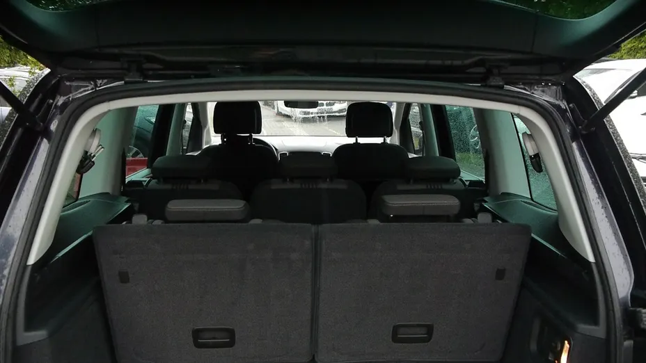 VOLKSWAGEN Sharan -