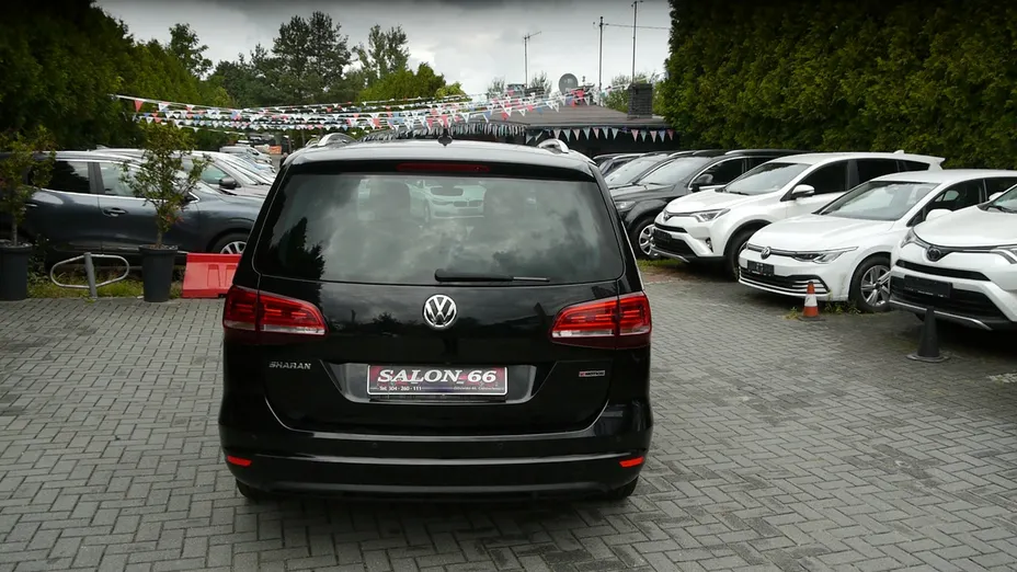 VOLKSWAGEN Sharan -