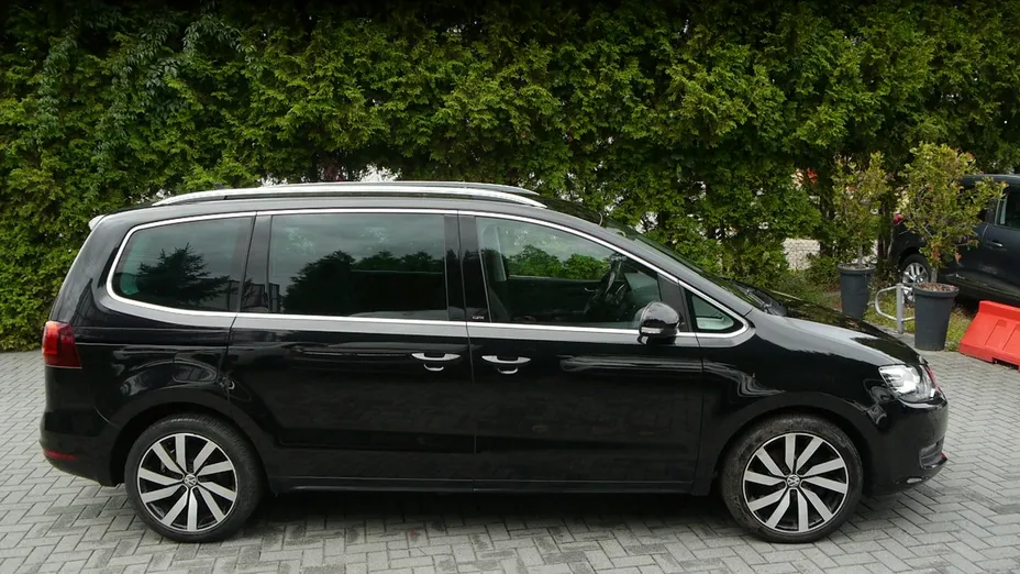 VOLKSWAGEN Sharan -