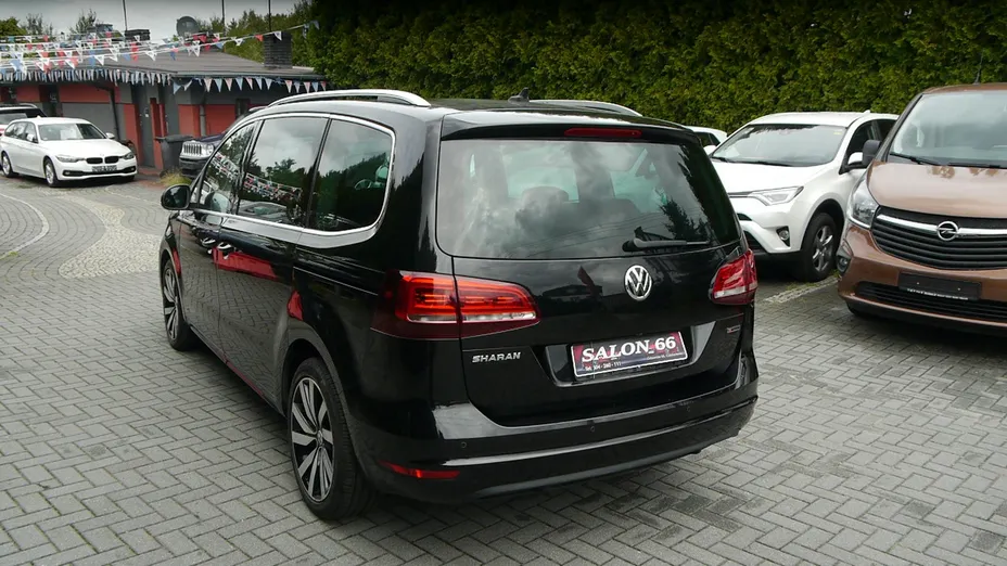 VOLKSWAGEN Sharan -