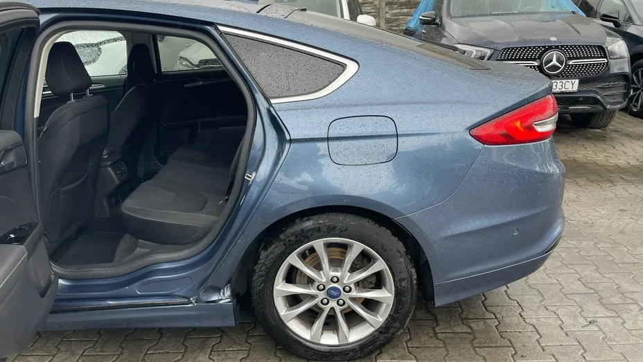 FORD Mondeo -