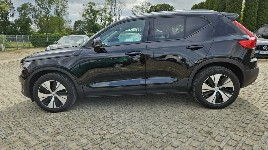 VOLVO XC40 -