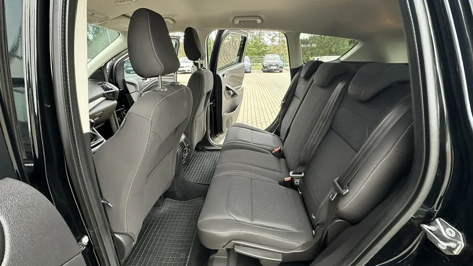 FORD Kuga -