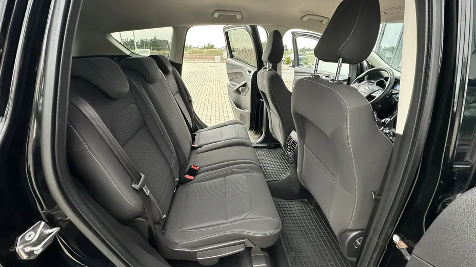 FORD Kuga -
