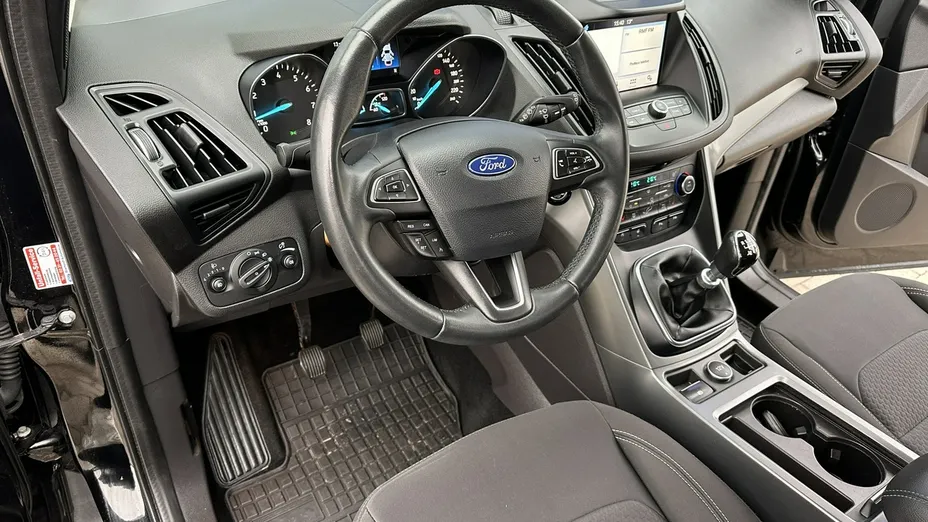 FORD Kuga -