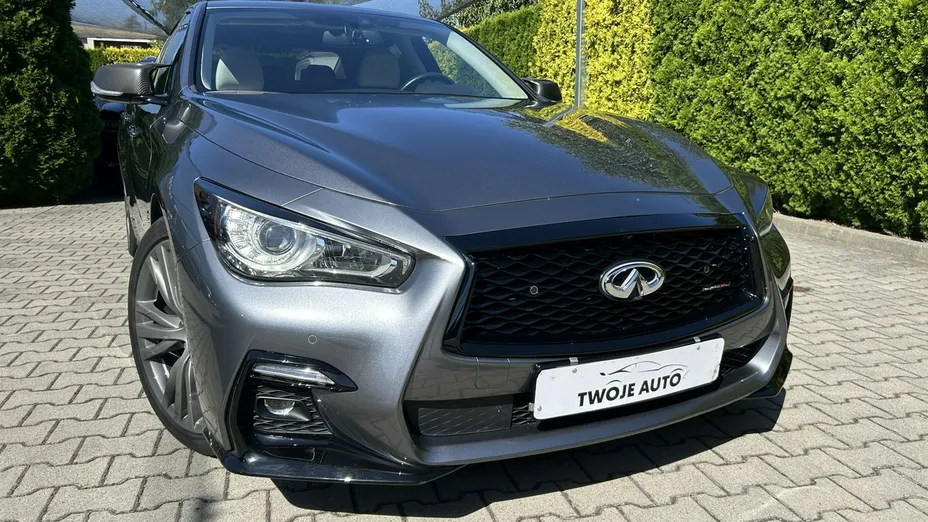 INFINITI Q50 -