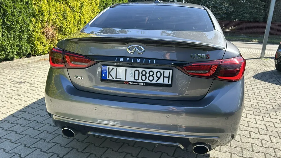 INFINITI Q50 -