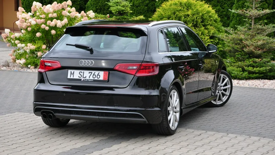 AUDI A3 Sportback -