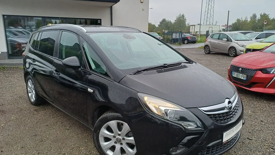 OPEL Zafira -