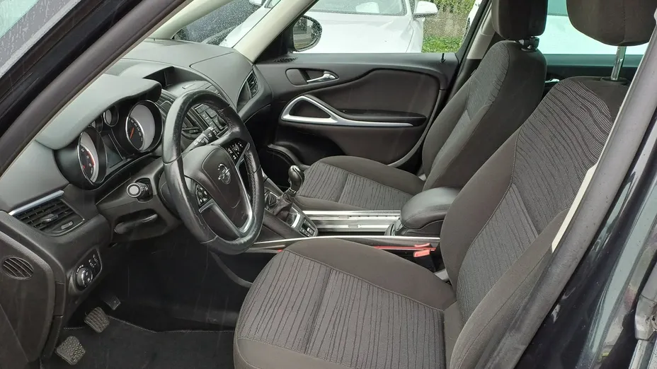 OPEL Zafira -