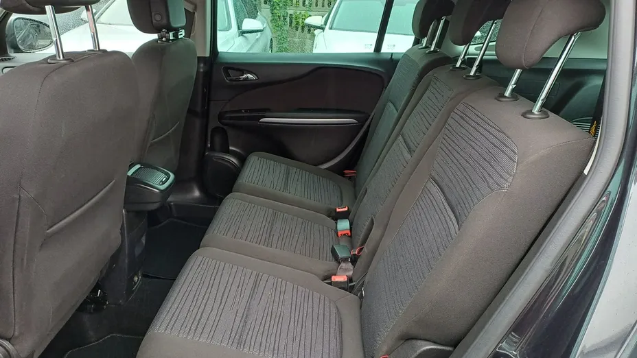 OPEL Zafira -
