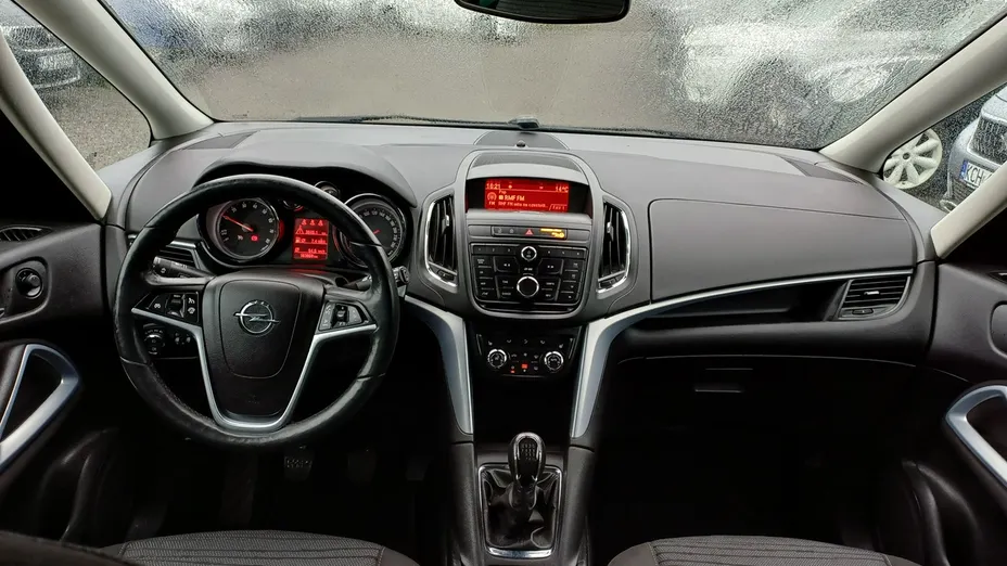 OPEL Zafira -