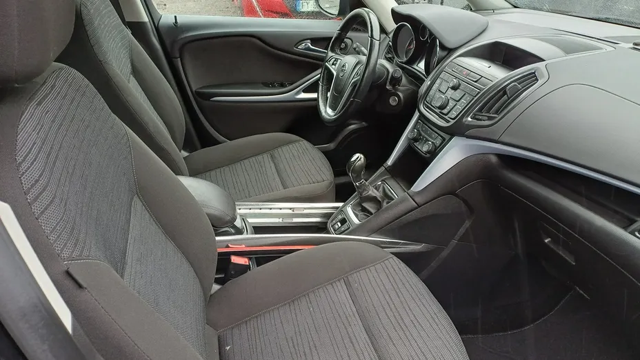 OPEL Zafira -
