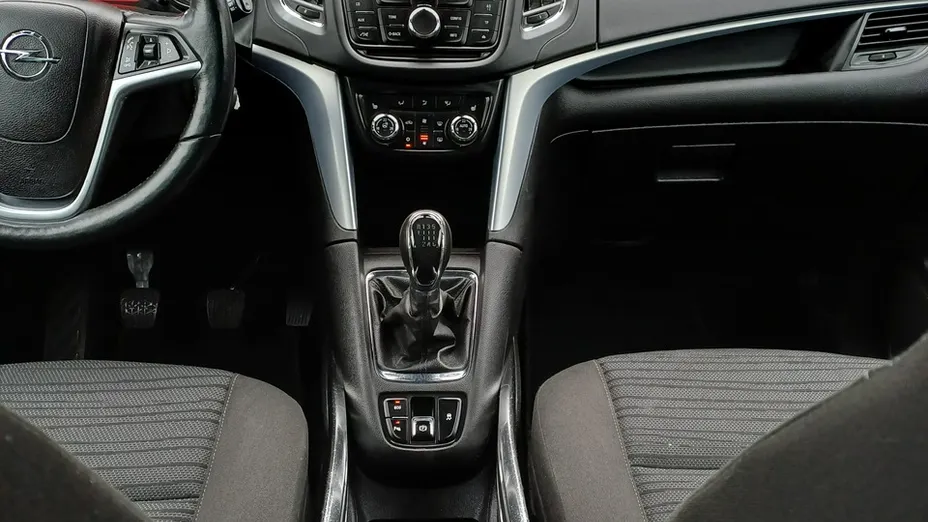 OPEL Zafira -