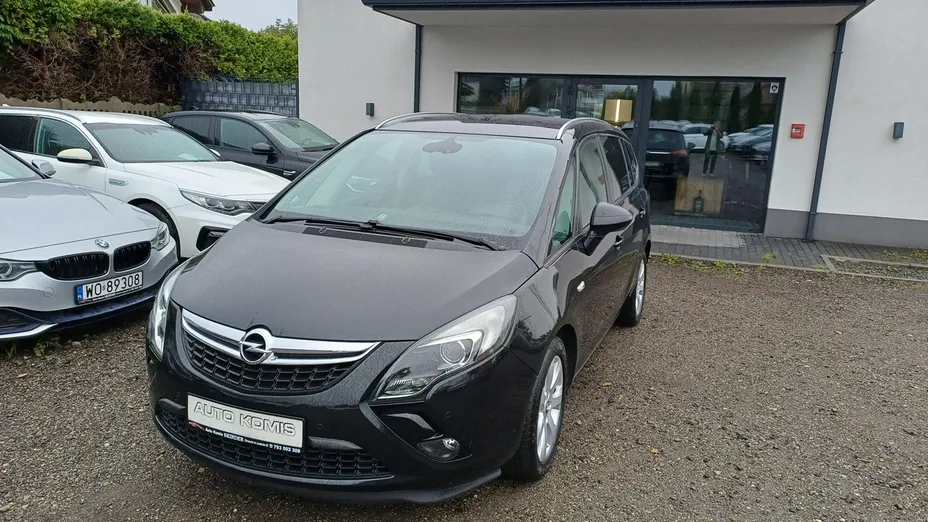 OPEL Zafira -