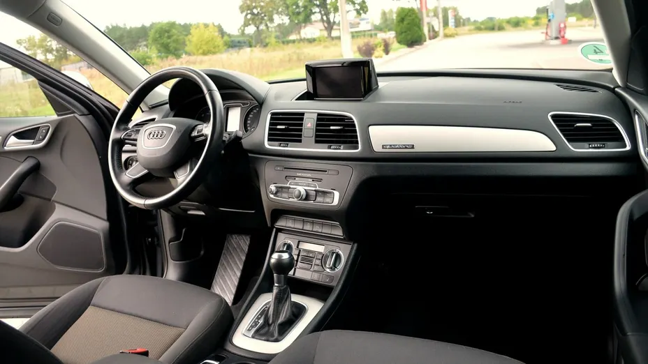 AUDI Q3 -