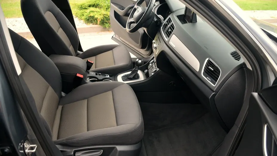AUDI Q3 -