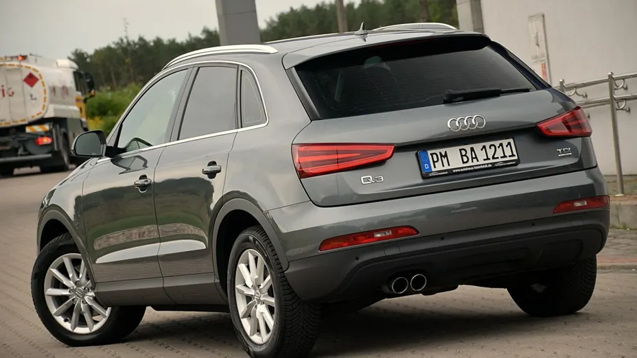 AUDI Q3 -