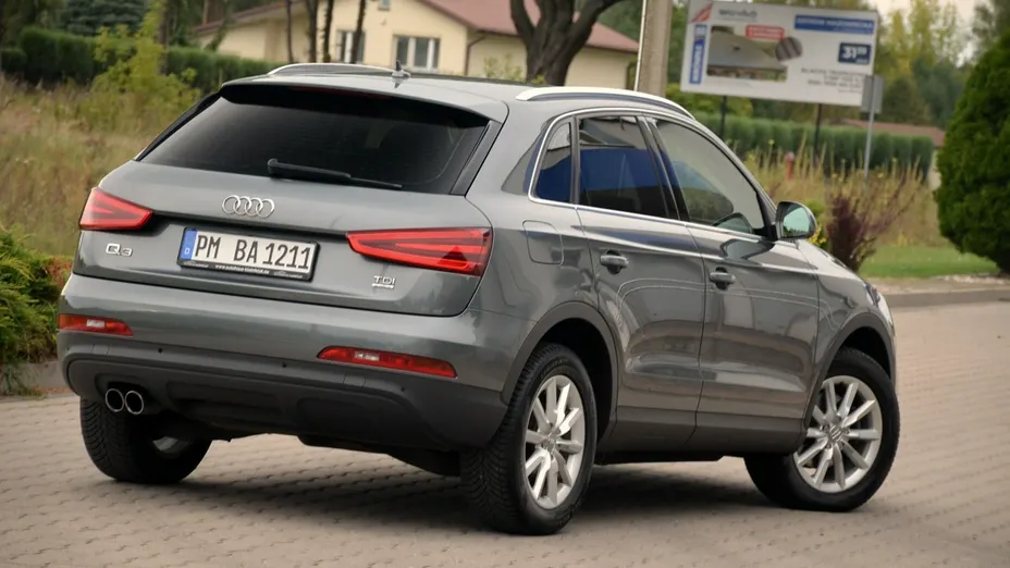 AUDI Q3 -