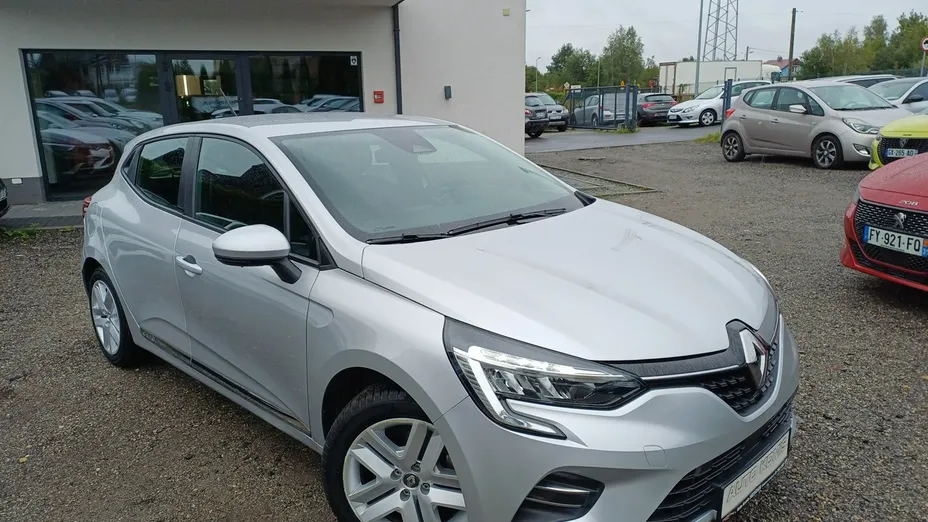 RENAULT Clio -
