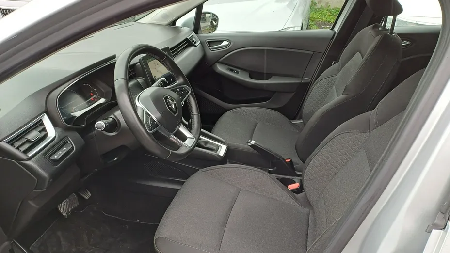RENAULT Clio -