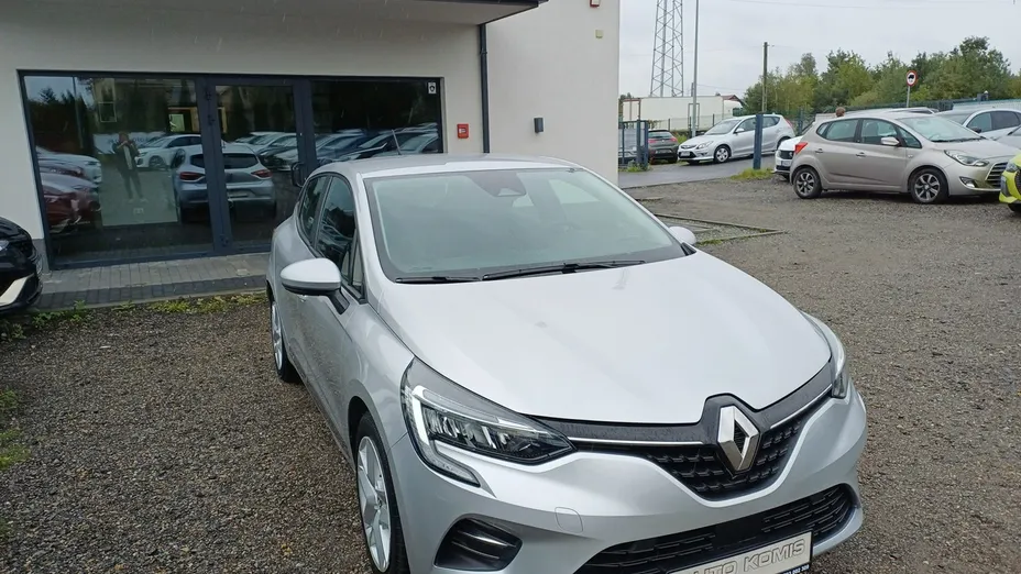 RENAULT Clio -