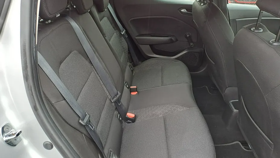 RENAULT Clio -