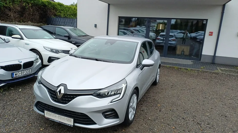 RENAULT Clio -