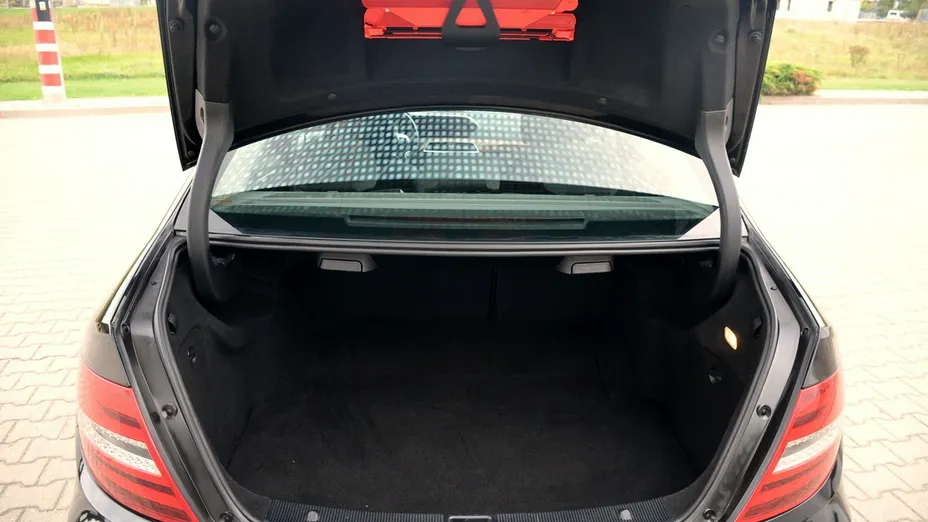 MERCEDES-BENZ C Klasa -