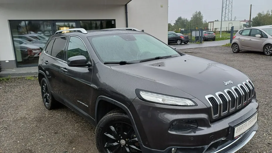 JEEP Cherokee -