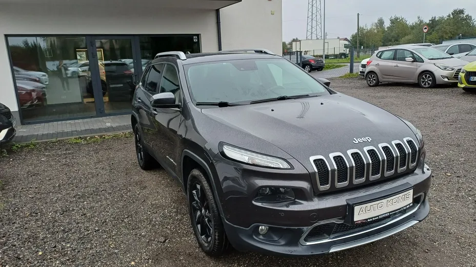 JEEP Cherokee -