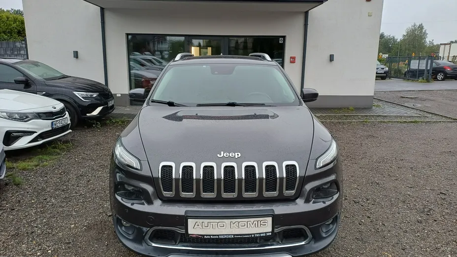 JEEP Cherokee -