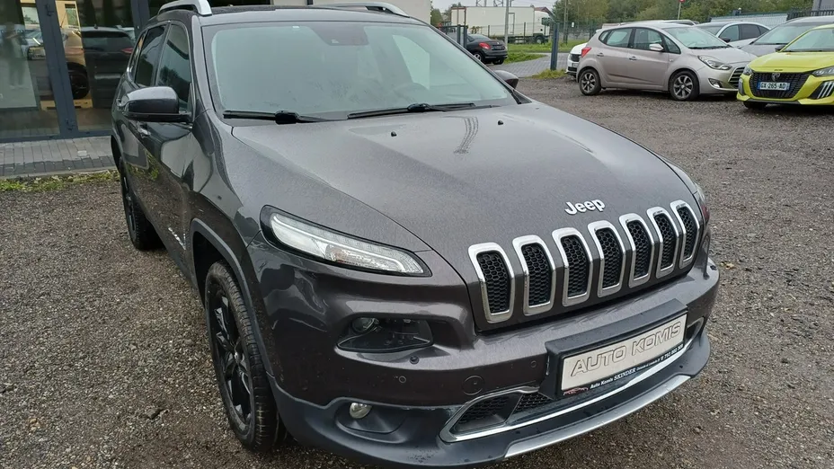 JEEP Cherokee -