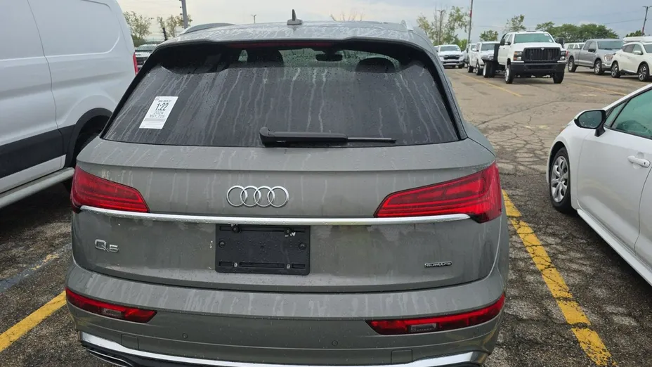 AUDI Q5 -